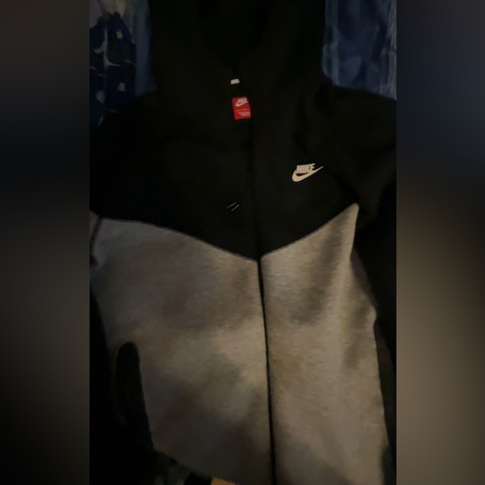 Nike tech